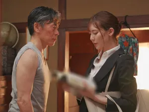 Tôi đã đi dã ngoại vào mùa xuân với đồng nghiệp của tôi là cô Li. Cô ấy nói rằng cô ấy muốn có điều gì đó thú vị.
